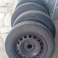 cerchioni più pneumatici auto