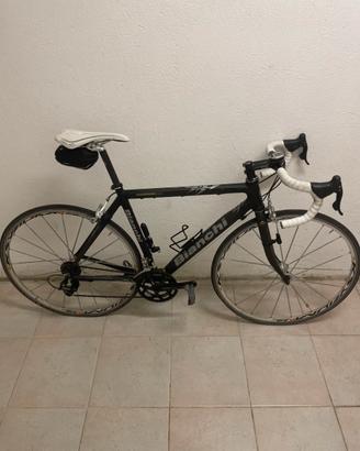 Bici da corsa Bianchi full carbon