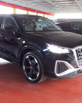AUDI Q2 35 TFSI S tronic SLine Edition RL19 Spor