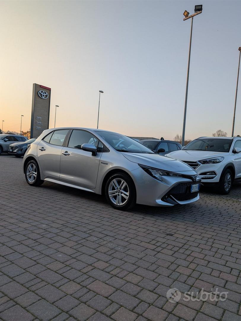 Toyota Corolla (2018-->)