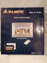 Cornice digitale Majestic