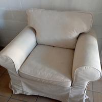 Poltrona IKEA modello EKTORP 