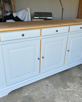 Credenza