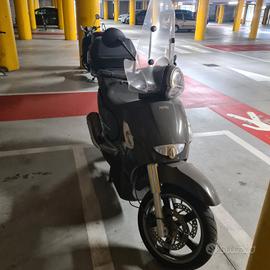 Aprilia scarabeo light 400
