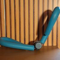 Attrezzo interno coscia