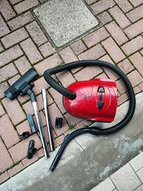 Aspirapolvere  de longhi Severino 1400w