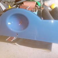 lavandino in vetro angolo scheggiato