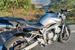 Yamaha Fz6