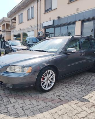 Volvo V70 2.4 D5 20V 185CV 7 POSTI