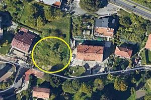 Terreno di 810 m² a Asso