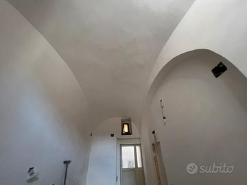 Palazzetto autonomo da ristrutturare al centro