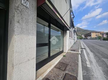 NEGOZIO A LUMEZZANE