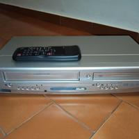 Videoregistratore VHS e dvd Funai
