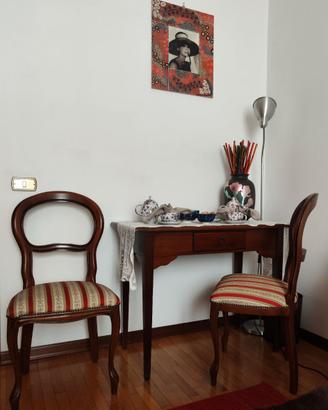 tavolin con cassetto e 2 sedie stile Luigi Filippo