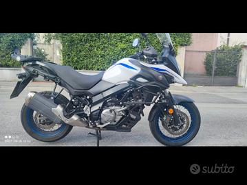 Moto SUZUKI   V-STROM  650 XT