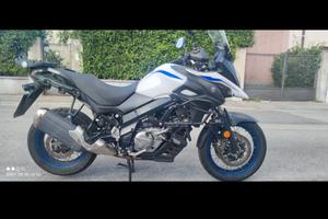 Moto SUZUKI   V-STROM  650 XT
