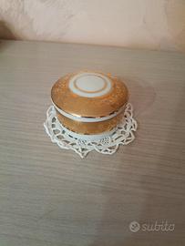 Vecchio cofanetto in ceramica marchiato "Limoges" 