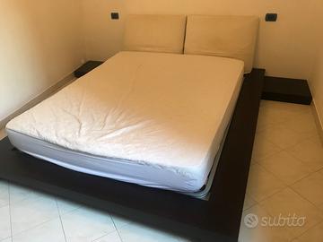 Letto in legno massello, materasso e cassettiera