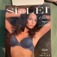 Reggiseno nuovo 5B ‘Si è lei’