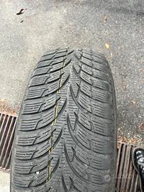 Nokian Gomme invernali  195/65 R15