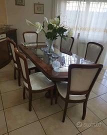Soggiorno completo  , tavolo 6 sedie  ecc