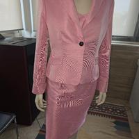 tailleur composto da vestito a tubino e giacca 