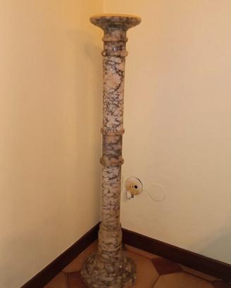 Colonna in marmo