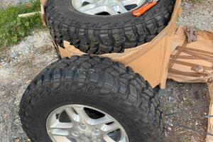 Gomme e cerchi jeep con gomme nuove mai usate