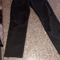 pantaloni 