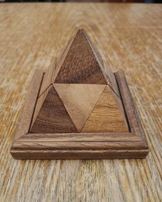 GIOCO ROMPICAPO IN LEGNO "PIRAMIDE"