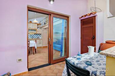 Grazioso bilocale vicino al mare