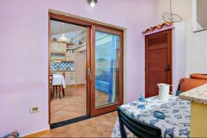 Grazioso bilocale vicino al mare