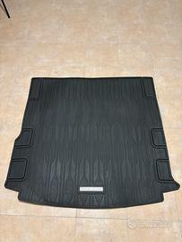 Range Rover Velar, tappeto portabagai in gomma