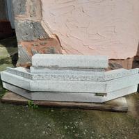 Rivestimento  in granito per caminetto