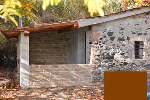 Fabbricato con 2000mt terreno