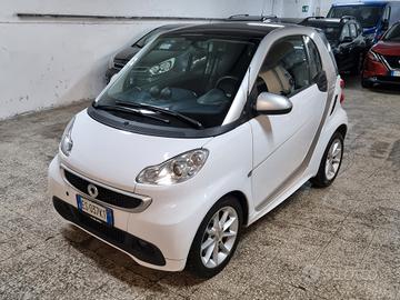 Smart ForTwo 1000 52 kW MHD coupé passion