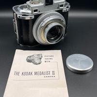 Kodak Medalist II - Ektar 100mm f/3.5