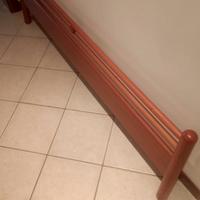 Letto matrimoniale già smontato. 