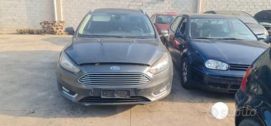 Ricambi Ford focus sw mk3 2017 cofano paraurti ant