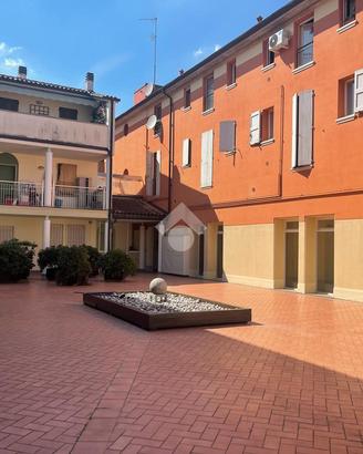 2 LOCALI A MASSA LOMBARDA