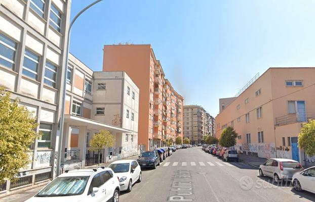 Cinecitta stanza singola adiacente metro a