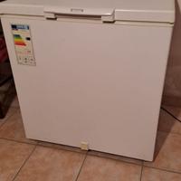 Congelatore a pozzetto Ignis ICF221AP da 204 Lt