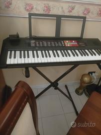 Tastiera YAMAHA PSR F51 