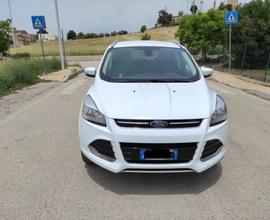 Ford Kuga 2.0 TDCI 150 CV S&S 4WD Powershift Titan