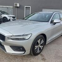VOLVO V60 STATION WAGON
