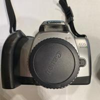 Canon EOS 3000 accessoriata