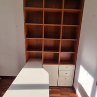 Libreria con Scrivania e cassetti