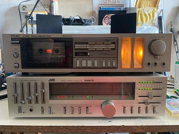 Sintoamplificatore JVC e piastra a cassette TEAC