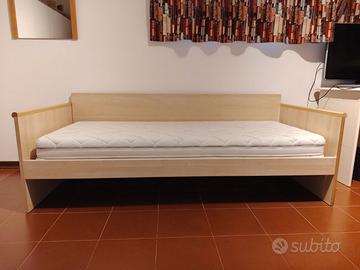 Letto singolo con mobile