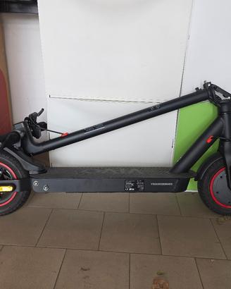 monopattino elettrico vivobike
